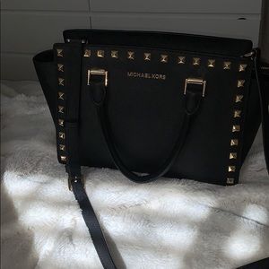 Micheal Kors black bag